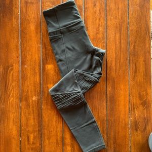 Athleta | Moto Leggings | XS